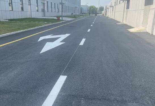 蘇州廠區劃線認準專業團隊,施工周期短,標線耐磨抗造 蘇州廠區劃線認準專業團隊,施工周期短,標線耐磨抗造